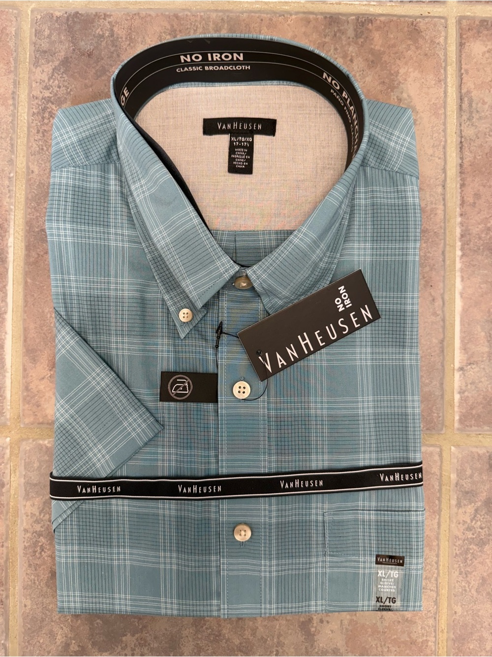 Van Heusen Men's Teal Plaid Short Sleeve Button-Down Shirt